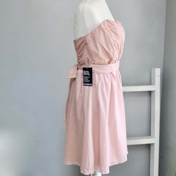 Express Pale Blush Pink Ruched Sweetheart Neckline Mini Dress Size 12 NWT - Picture 3 of 7